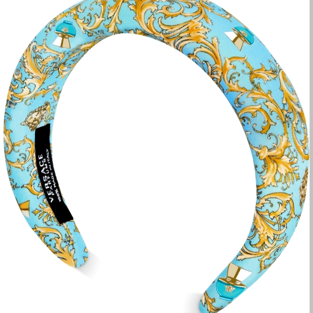 Versace - Picture 1 of 9